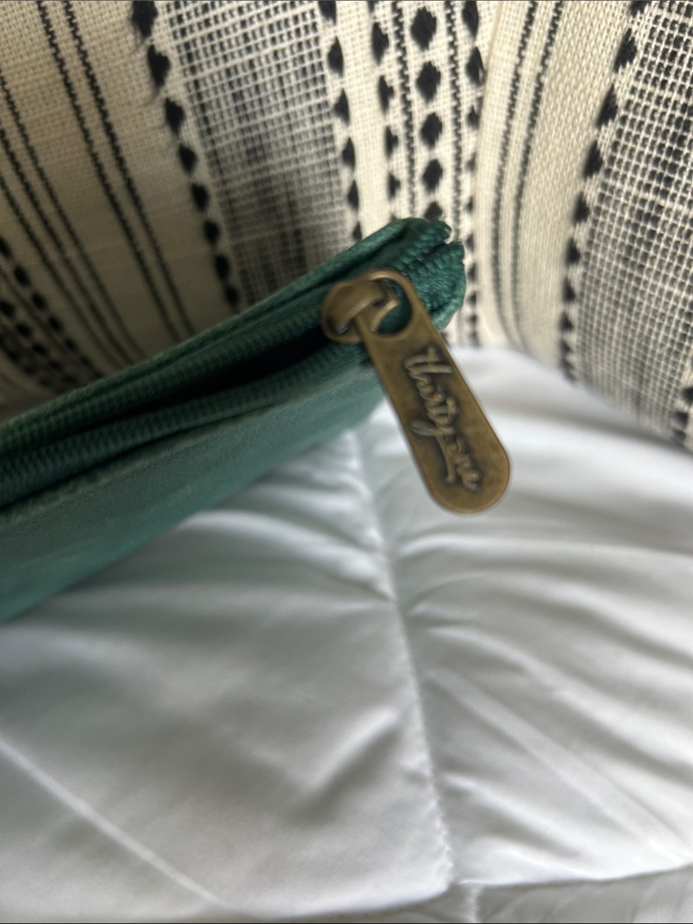 Thirty One Green Leather Wristlet Clutch -NWOT - Picture 3 of 8